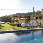 Casale Regnano Фермерский дом *