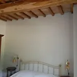 Casale Regnano Фермерский дом *